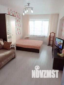 1-к квартира, посуточно, 42м2, 1/1 этаж