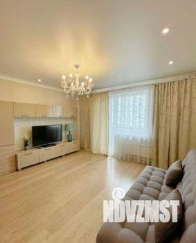 2-к квартира, посуточно, 56м2, 1/1 этаж