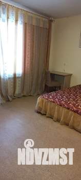 1-к квартира, посуточно, 43м2, 1/10 этаж