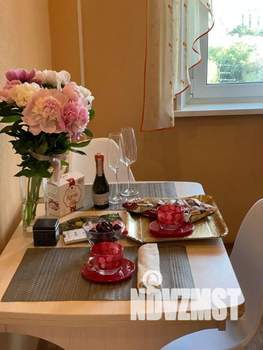 1-к квартира, посуточно, 60м2, 1/1 этаж