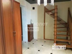 3-к квартира, на длительный срок, 127м2, 1/5 этаж