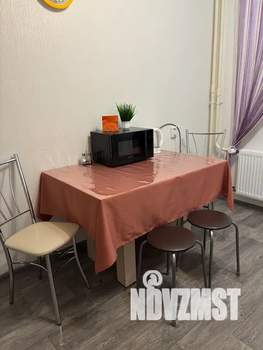1-к квартира, посуточно, 34м2, 7/10 этаж