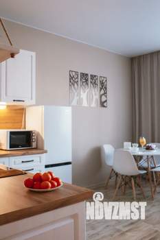 Студия квартира, посуточно, 52м2, 2/19 этаж