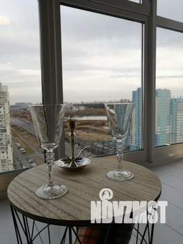 Студия квартира, посуточно, 35м2, 18/22 этаж