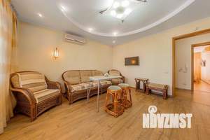 2-к квартира, посуточно, 75м2, 1/1 этаж