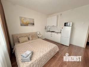 Студия квартира, посуточно, 30м2, 10/18 этаж