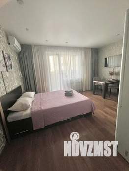Студия квартира, посуточно, 30м2, 7/17 этаж