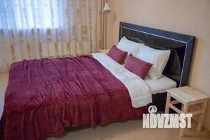 1-к квартира, посуточно, 44м2, 7/10 этаж