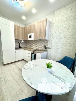 1-к квартира, посуточно, 42м2, 5/23 этаж