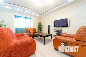 4-к квартира, посуточно, 122м2, 2/10 этаж