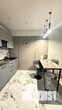 Студия квартира, посуточно, 37м2, 3/20 этаж