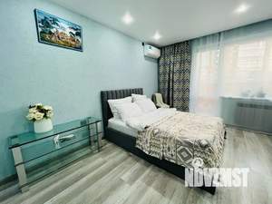 Студия квартира, посуточно, 41м2, 1/10 этаж