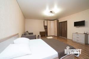 1-к квартира, посуточно, 52м2, 1/1 этаж