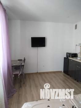 Студия квартира, посуточно, 30м2, 12/22 этаж