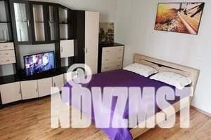 1-к квартира, посуточно, 35м2, 4/10 этаж