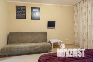 1-к квартира, посуточно, 44м2, 7/10 этаж