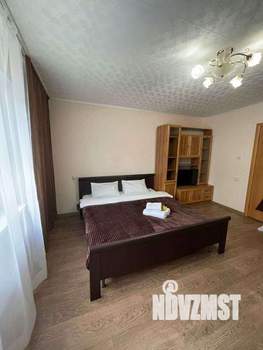 1-к квартира, посуточно, 42м2, 1/1 этаж
