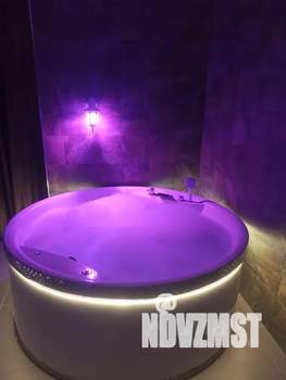 Студия квартира, посуточно, 40м2, 17/17 этаж