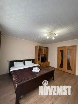 1-к квартира, посуточно, 42м2, 1/1 этаж
