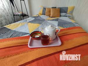 Студия квартира, посуточно, 37м2, 7/25 этаж