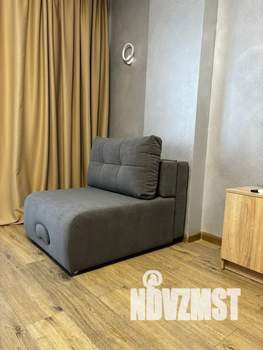 Студия квартира, посуточно, 37м2, 6/23 этаж