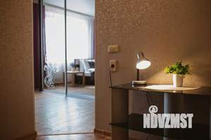 1-к квартира, посуточно, 43м2, 1/1 этаж