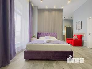 Студия квартира, посуточно, 40м2, 17/18 этаж