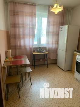 1-к квартира, посуточно, 40м2, 4/10 этаж