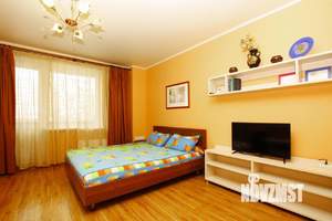 1-к квартира, посуточно, 43м2, 1/1 этаж