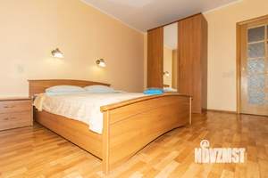 2-к квартира, посуточно, 72м2, 1/10 этаж