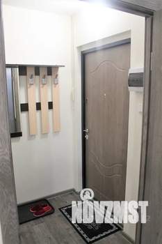 Студия квартира, посуточно, 24м2, 10/18 этаж