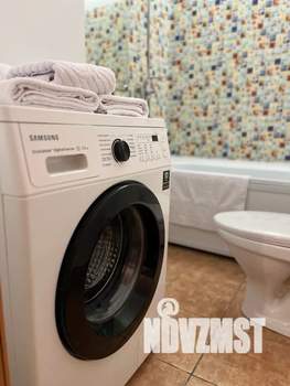 Студия квартира, посуточно, 28м2, 1/18 этаж