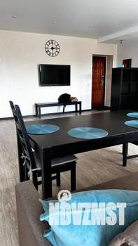 Студия квартира, посуточно, 42м2, 9/10 этаж