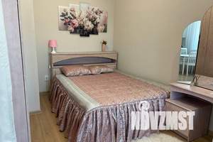 1-к квартира, посуточно, 42м2, 18/25 этаж