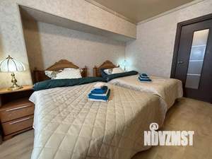 2-к квартира, посуточно, 83м2, 1/1 этаж