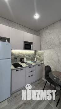 Студия квартира, посуточно, 32м2, 4/10 этаж