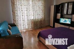 1-к квартира, посуточно, 35м2, 4/10 этаж