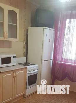 1-к квартира, посуточно, 43м2, 3/10 этаж