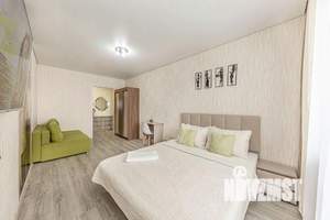 1-к квартира, посуточно, 43м2, 1/1 этаж