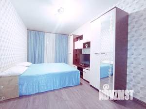 1-к квартира, посуточно, 40м2, 3/10 этаж