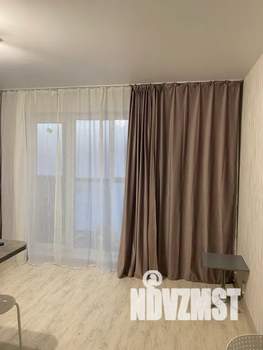 Студия квартира, посуточно, 24м2, 1/18 этаж