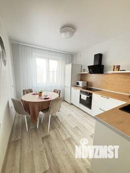 1-к квартира, посуточно, 43м2, 8/17 этаж