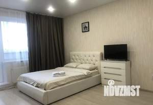 Студия квартира, посуточно, 35м2, 6/20 этаж