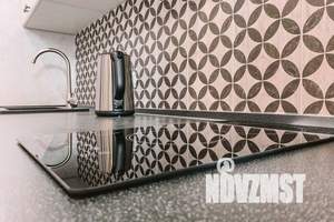 2-к квартира, посуточно, 43м2, 7/20 этаж
