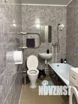 Студия квартира, посуточно, 38м2, 3/15 этаж