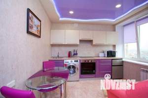 1-к квартира, посуточно, 65м2, 1/1 этаж