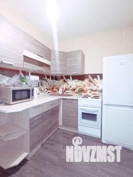 1-к квартира, посуточно, 40м2, 3/10 этаж