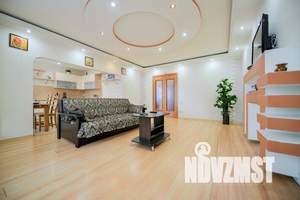 3-к квартира, посуточно, 98м2, 3/10 этаж