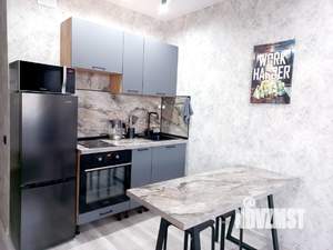 Студия квартира, посуточно, 28м2, 3/25 этаж