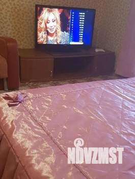 1-к квартира, посуточно, 43м2, 3/10 этаж